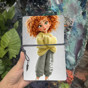 Fait à la main A6 Journal Cadeau Prêt Idéal pour Fantasy Writers <span class=keywords><strong>Sketchers</strong></span> avec avec <span class=keywords><strong>fille</strong></span> aux cheveux bouclés en tenue décontractée Imprimé sur le - Product Image 2