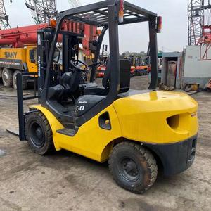 Montacargas Komatsu Usado Original de Japón, 30 Toneladas, Diésel, FD300 FD150, en Buen Estado, en Venta - Product Image 3