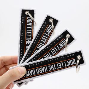 Llavero de Tela con Frase Inspiradora Personalizada para Motivación Personal y Recordatorios Diarios - Product Image 4