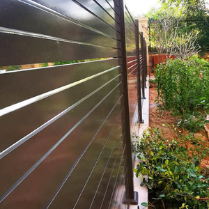 Clôture en panneaux d'aluminium de type australien, lames verticales, revêtement <span class=keywords><strong>PVC</strong></span> noir, durable, anti-UV, imperméable, facile à installer - Product Image 1