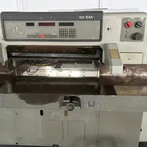 קוטב 92 מכונת חיתוך נייר גיליוטינה קוטב 92 ס "מ