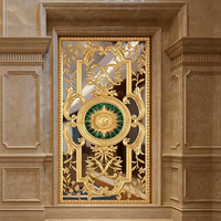 Cloison décorative en métal sur mesure, dimensions et style personnalisés pour projet de rénovation d'intérieur de luxe pour club et restaurant