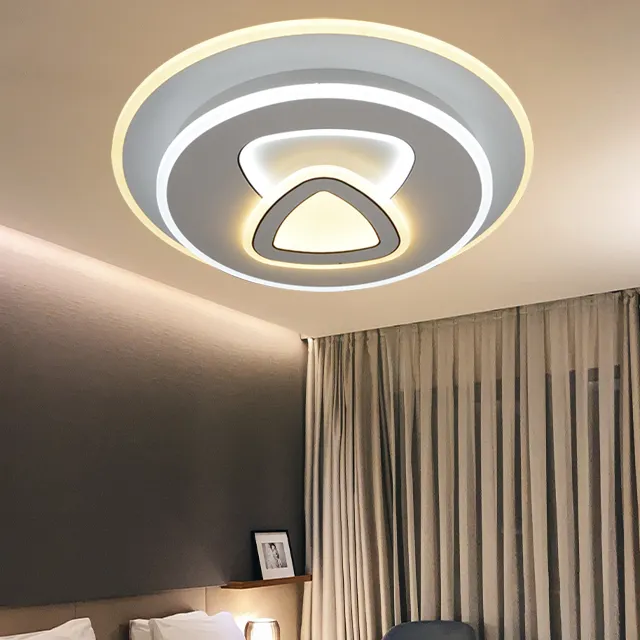 Luz de techo inteligente Led Tuya Wifi moderna para el hogar Lámpara de techo montada en superficie Luz de perfil de luz natural blanca para techos