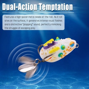 Esca Artificiale a Forma di Rana Cava con Pale Rotanti e Ganci Anti-Incaglio per la Pesca al Luccio di Fiume - Novità - Product Image 3