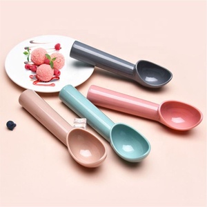 2023 <span class=keywords><strong>New</strong></span> Bắc Âu Màu <span class=keywords><strong>Ice</strong></span> <span class=keywords><strong>Cream</strong></span> Scoop Không Dính Nhựa Trọng Lượng Nhẹ Trái Cây Dưa Hấu Bóng Muỗng Món Tráng Miệng Muỗng - Product Image 2