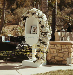 Arreglo Floral Personalizado de Rosas Blancas Artificiales para Cabina Telefónica, Arco de Flores para <span class=keywords><strong>Libro</strong></span> de Visitas de Boda - Product Image 6