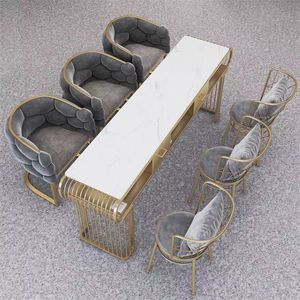 Ensemble table et chaises de manucure en marbre de luxe léger, table de manucure multi-personnes en fer forgé pour application en salon de manucure - Product Image 5