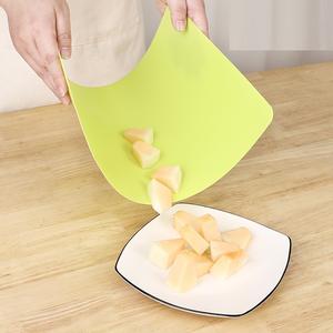 Kitchen Cutting Board-Eco-friendly PE <b>Waffle</b> Grip Bottom Flexible Colored Plastic Textured Rectangle Kitchenware Chopping <b>Block</b> - Product Image 3