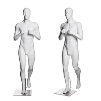 Mannequin Homme Athlétique Premium FC-2 en Position de Marche, Corps Entier Blanc, pour Présentation de Vêtements de Sport et d'Extérieur en Magasin