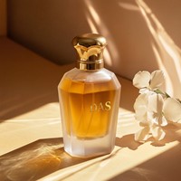 Meilleur Prix – Flacon de Parfum Vide Élégant à Col Facetté FEA15 de 30ml et 50ml, Bouteille Personnalisée avec Bouchon Doré – Prix Usine
