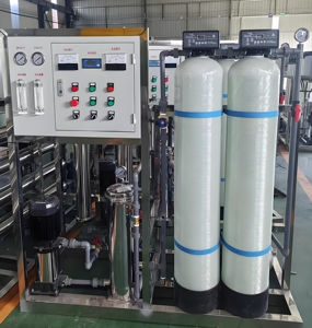 Planta <span class=keywords><strong>de</strong></span> Tratamiento <span class=keywords><strong>de</strong></span> <span class=keywords><strong>Agua</strong></span> por Ósmosis Inversa (RO) Industrial Pequeña <span class=keywords><strong>de</strong></span> 500 LPH con Motor <span class=keywords><strong>de</strong></span> Control Automático para Filtrar <span class=keywords><strong>Agua</strong></span> Potable Purificada - Product Image 5
