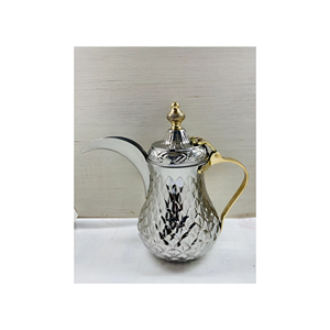 Bouilloire de style arabe en métal artisanal, finition premium, pour la préparation du thé et du café, destinée aux utilisations arabes, par les exportateurs. - Product Image 6