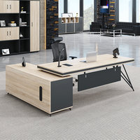 Set Scrivania Direzionale Moderna Minimalista con Sedia, Scrivania Grande per Sala Riunioni, Tavolo Laterale Personalizzabile in MDF