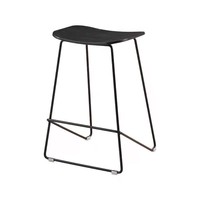 Tabouret de bar commercial moderne et robuste en fer forgé pour la maison, le salon, les salons de thé et l'utilisation à la caisse.