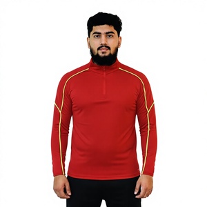 Camiseta Deportiva de Manga Corta con Cierre de Cremallera Roja para Hombre, Costuras en Amarillo en Contraste, Corte Regular, Ropa Deportiva de Verano, Protección UV, Transpirable - Product Image 1
