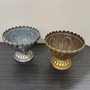 O-298 vaso di fiori in metallo fatto a mano oro antico argento vasi di fiori in metallo ferro per la decorazione del pavimento del tavolo della casa di nozze