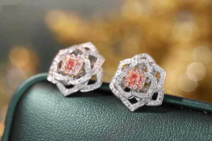 Pendientes colgantes de flores de oro de 18 quilates con diamantes rosas genuinos, pendientes de lujo de diseño a la moda para mujer - Product Image 2
