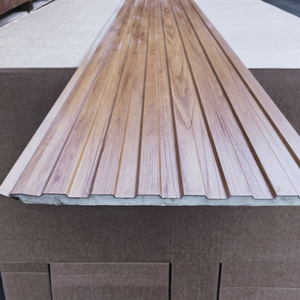 Panneaux sandwich isolés en PU de qualité supérieure pour revêtement mural extérieur, pour la construction de chambres et de maisons conteneurs extérieures en usine - Product Image 5