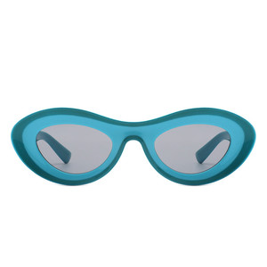 แว่นกันแดดแฟชั่นทรงรีวินเทจ Alba - Oval Retro Round Tinted - Product Image 3