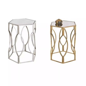 Mesa de Café Pequena Hexagonal Moderna e Minimalista com Prateleira de Armazenamento e Estrutura Metálica, Topo de Ardósia Antiga para Sala de Estar e Quarto - Product Image 4