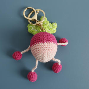 Super mignon dessin animé crocheté à la main carotte tête pendentif crochet porte-clés pendentif tricoté à la main <span class=keywords><strong>radis</strong></span> Crochet porte-clés - Product Image 4