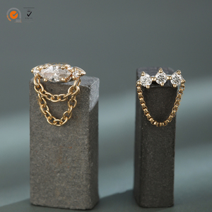 Giometal - Pendientes de Oro Sólido de 14K con Piedra de Típula y Cadena, Joyería Corporal con Concha, Piercing, Extremos sin Rosca - Product Image 2