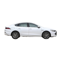 Meilleure vente mondiale 2025 BYD Qin Plus DMI 55KM Véhicule à énergies nouvelles cinq places à quatre portes
