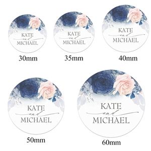 Etiquetas Circulares de Agradecimiento con Nombres y Fecha Personalizados - Elegantes Pegatinas para Boda, 100 Unidades - Product Image 2