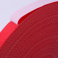 Vente en gros de rubans auto-adhésifs double face en nylon rouge de 10mm imperméables à l'eau, respectueux de l'environnement, pour la maison, le bureau et la salle de classe.