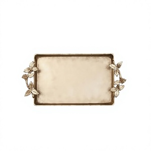 Bandeja Rectangular Dorada para Servir, Plato de Metal Resistente con Textura Fundida, Artículo de Vajilla para Cocina y Comedor - Product Image 1