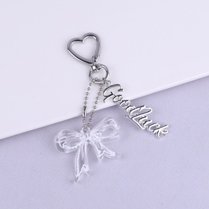 Lazo transparente blanco y negro de moda, llavero de corazón acrílico, colgante de bolsa, letra personalizada, accesorio creativo - Product Image 6
