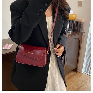 Venta caliente Simple Retro Textura Pequeño Bolso Mujer Bolsos De Lujo Nuevo Solo Hombro Crossbody Pequeño Bolso Cuadrado - Product Image 4