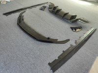 Convient pour 2016-2020 Audi R8 Kit de carrosserie de diffuseur arrière en fibre de carbone pure de type P de haute qualité pour pare-chocs avant et jupe latérale