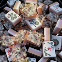 Ensemble de tuiles de mahjong américain de luxe Crystal Garden, design moderne personnalisé, acrylique premium sculpté et peint, divertissement portable