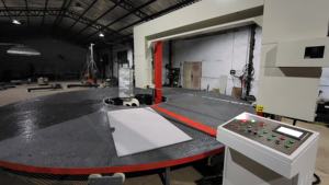 Industriële schuimsnijmachine voor carrousels, 2~150 mm dikte, hoge efficiëntie - Product Image 5