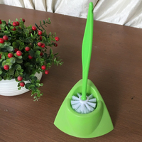 Brosse de toilette moderne éco-durable et bol à piston Combo hygiénique en plastique salle de bain cuisine ensemble de nettoyage-usine de gros