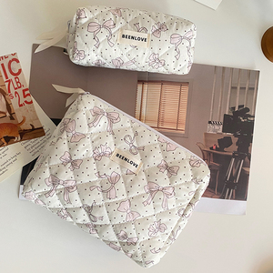 Estojo de Maquiagem em Algodão com Estampa de Laço Rosa, Organizador de Produtos de Higiene para Viagem, Coleção de Beleza em 3 Tamanhos - Product Image 4