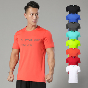 เสื้อยืดขายส่ง พิมพ์ลายตามสั่ง เสื้อยืดเปล่าสำหรับสกรีนลาย เสื้อยืดโพลีเอสเตอร์ 100% สีขาว สำหรับเล่นกีฬา วิ่ง ออกกำลังกาย แห้งเร็ว เสื้อยืดผู้ชาย - Product Image 1