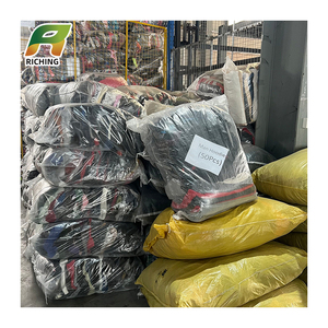 Ropa Usada al por Mayor, Ropa Vintage en Pacas, Ropa <span class=keywords><strong>de</strong></span> Segunda Mano <span class=keywords><strong>de</strong></span> Grado A para Importadores <span class=keywords><strong>de</strong></span> Europa y <span class=keywords><strong>Latinoamérica</strong></span> - Product Image 1