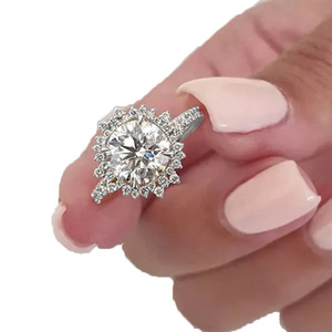 Anello con Design Floreale Rotondo, Anello Classico da Donna - Product Image 5