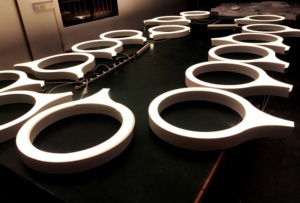 <span class=keywords><strong>Aquarius</strong></span> Commercial RGB LED Plafonnier Creative Ovale Petit Aluminium DALI Gradation Télécommande 3D Imprimé pour Bar Comprend - Product Image 2