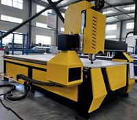 Fresadora CNC 4x8 pies 1325 de bajo precio para carpintería, letreros publicitarios y procesamiento de tableros de espuma de PVC