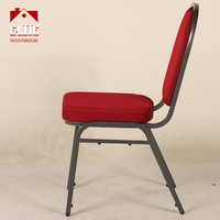 Célèbre chaise de banquet rouge en métal avec cadre argenté pour ferme, restaurants, bars, mariages, marché canadien exporté