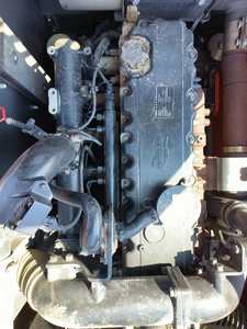 Excavadora Usada de Alta Calidad Hitachi ZX220 Tipo Oruga, Modelo 2024, Excelente Estado, Precio Bajo, con Motor, Bomba y Caja de Cambios - Product Image 5