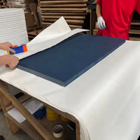   Carton noir certifié recyclable en pâte vierge, carton noir intense pour feuilles d'emballage de produits de marque durables