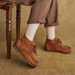 รองเท้าบูทส้นเตี้ยแบบมีซิปด้านข้าง พื้นนุ่ม หนังแท้ หัวมน ร้อยเชือก  สำหรับฤดูใบไม้ร่วงและฤดูหนาว รุ่นใหม่ รองเท้าบูทหุ้มข้อสูง - Product Image 2