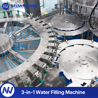 Professionele waterafvulmachine XGF40-40-12 19000-20000BPH PET-fles met premium afvultechnologie