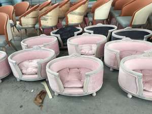 큰 개와 고양이를 위한 돋을새김된 실제적인 목제 애완 동물 소파를 가진 호화스러운 실내 애완 동물 가구 - Product Image 4