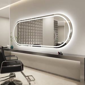 Miroir de salon de coiffure mural arqué en métal avec éclairage LED intelligent réglable, en verre trempé anti-explosion, fourni par l'usine - Product Image 1