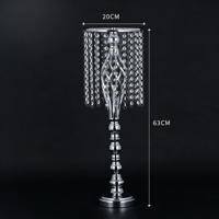Support de fleurs pour centre de table de mariage, vase en métal avec perles de cristal pour la décoration de la table de réception et de l'allée